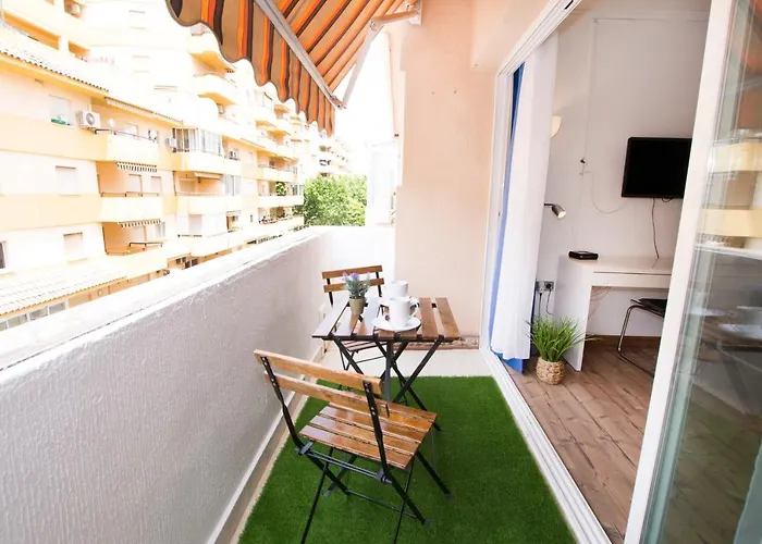 Cosy Apartment Close To Sea, Wifi, Air Cond